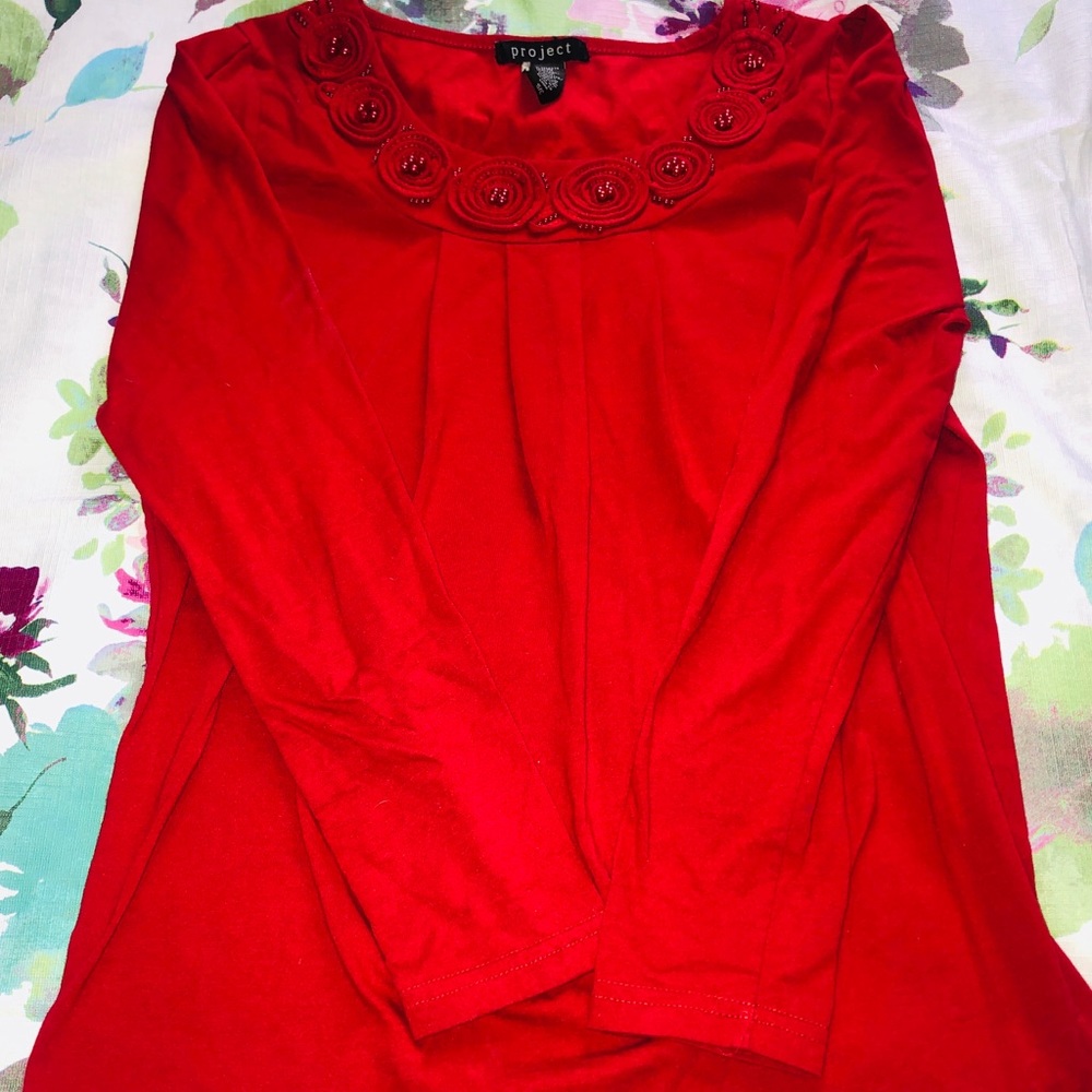 Flower Beaded Red Long-Sleeve 🌹